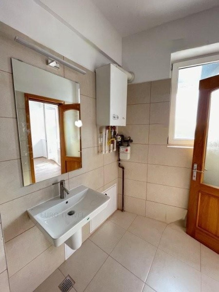 Delfinariu, spatiu IDEAL BIROURI, 120 mp., 3 camere