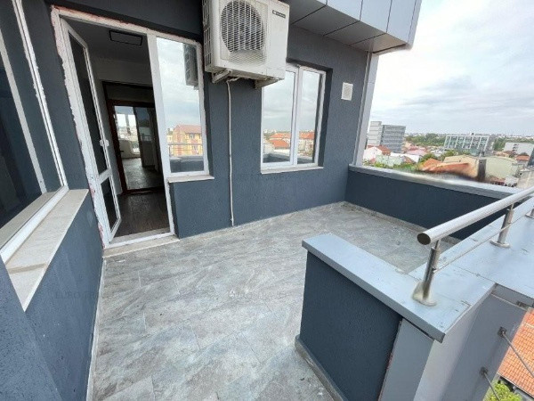 Delfinariu, spatiu IDEAL BIROURI, 125 mp., 3 camere, etaj 1, terasa