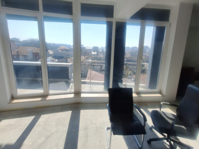 Delfinariu, spatiu IDEAL BIROURI, 125 mp., 3 camere, etaj 1, terasa
