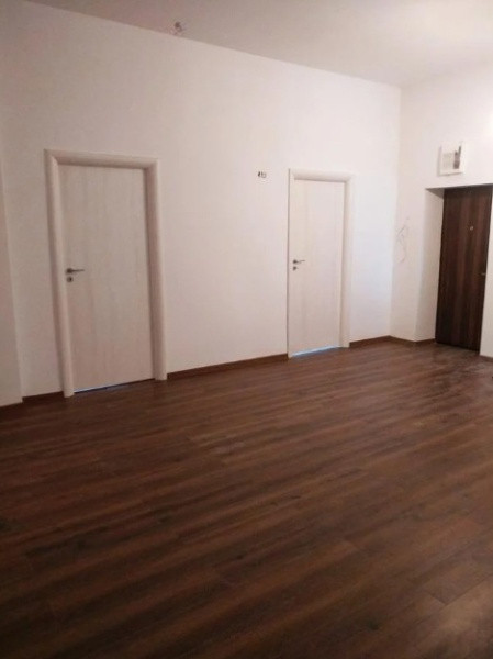 Ultracentral  - Tomis Mall, spatiu birouri, 100 mp.