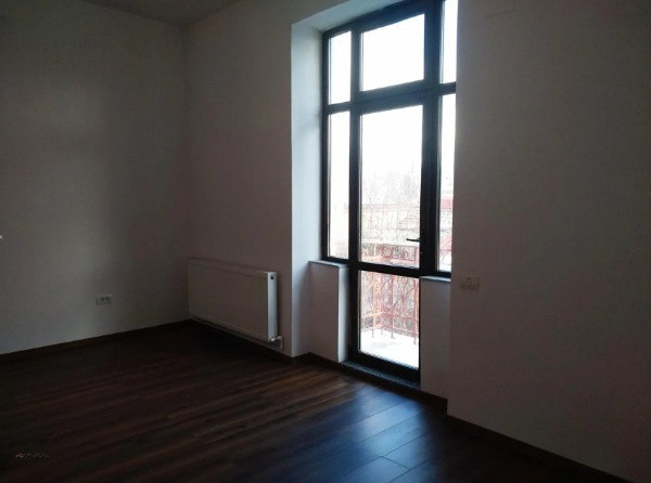 Ultracentral  - Tomis Mall, spatiu birouri, 100 mp.