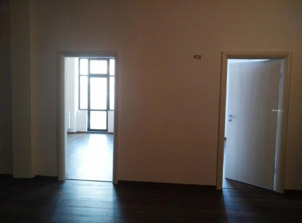 Ultracentral  - Tomis Mall, spatiu birouri, 100 mp.