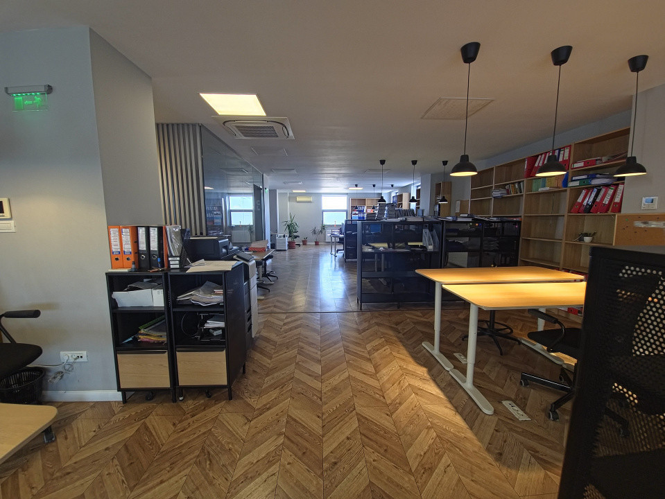 Bd. Mamaia - Delfinariu, spatiu BIROURI PREMIUM, MOBILAT