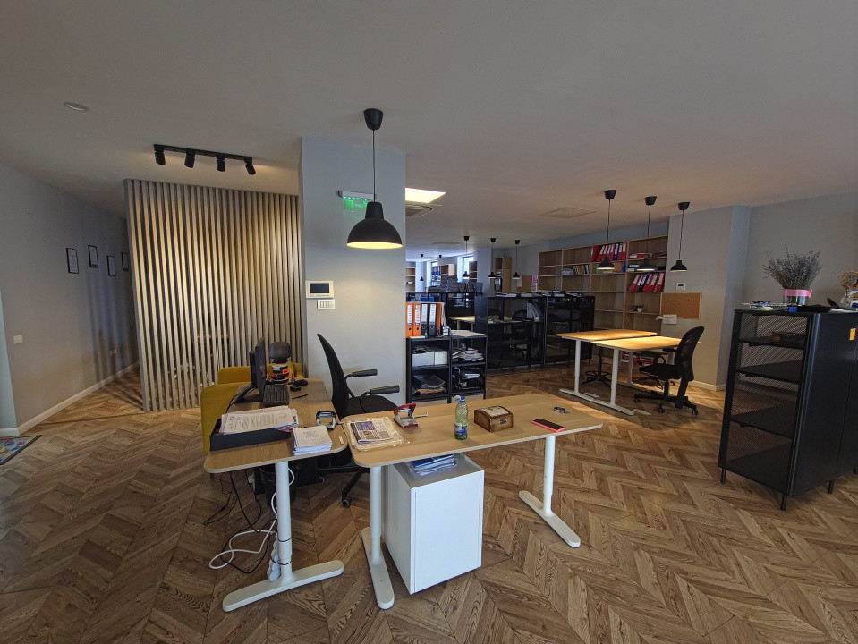 Bd. Mamaia - Delfinariu, spatiu BIROURI PREMIUM, MOBILAT