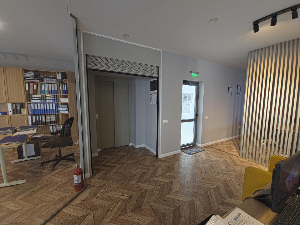 Bd. Mamaia - Delfinariu, spatiu BIROURI PREMIUM, MOBILAT