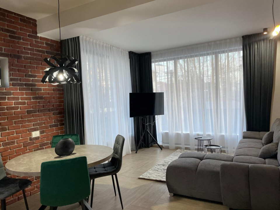 Faleza Nord - 100 m.  plaja, 2 camere, mobilat, utilat 2022, casa inteligenta