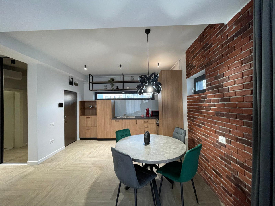 Faleza Nord - 100 m.  plaja, 2 camere, mobilat, utilat 2022, casa inteligenta