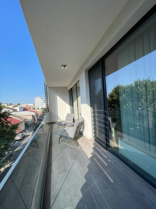 Faleza Nord - 100 m.  plaja, 2 camere, mobilat, utilat 2022, casa inteligenta