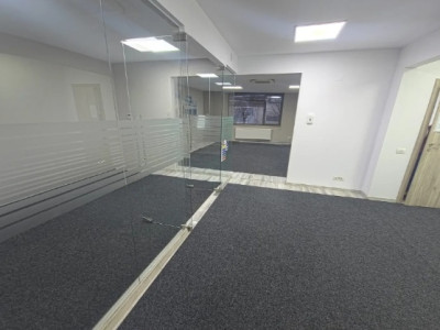 Bd. Mamaia - Delfinariu, spatiu BIROURI PREMIUM,  UTILITATI INCLUSE