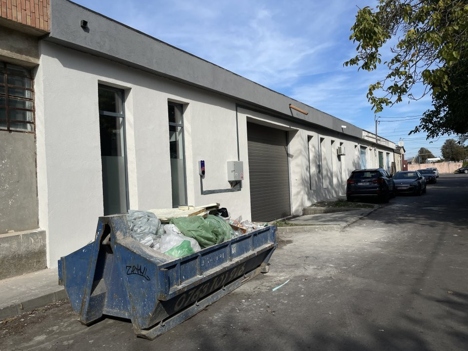 I.C.Bratianu - hala/spatiu productie 477 mp., recent amenajata