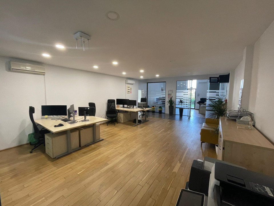 I.C.Bratianu - hala/spatiu productie 477 mp., recent amenajata