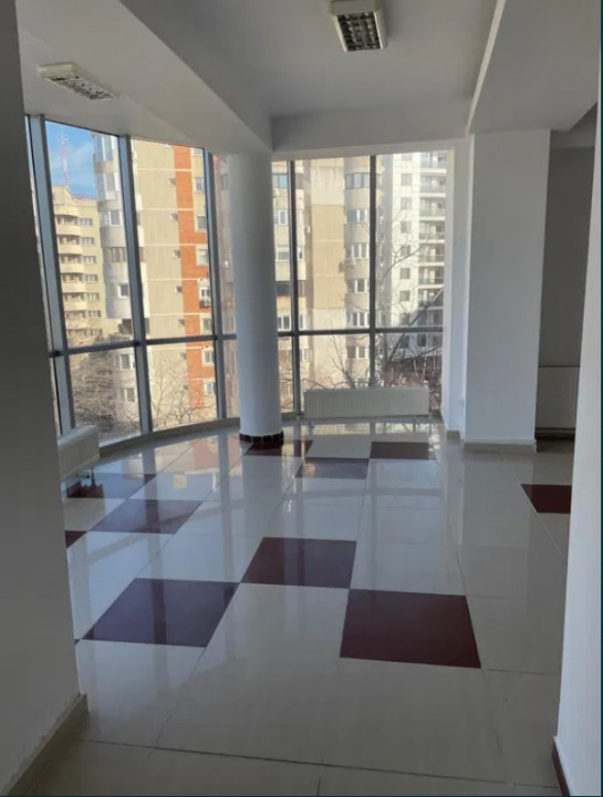 Bd. Mamaia, spatiu birou 110 mp., IDEAL BIROURI