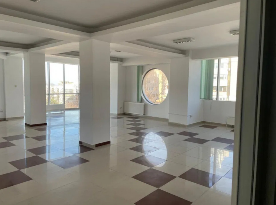 Bd. Mamaia, spatiu birou 110 mp., IDEAL BIROURI