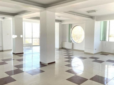 Bd. Mamaia, spatiu birou 110 mp., IDEAL BIROURI
