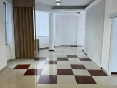 Bd. Mamaia, spatiu birou 110 mp., IDEAL BIROURI