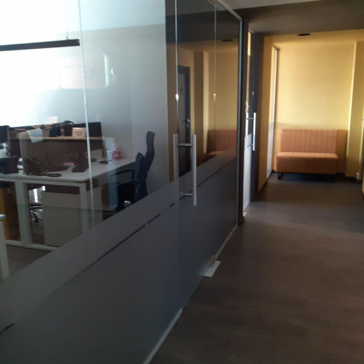 Delfinariu - bd. Mamaia, spatiI  birouri PREMIUM, MOBILAT