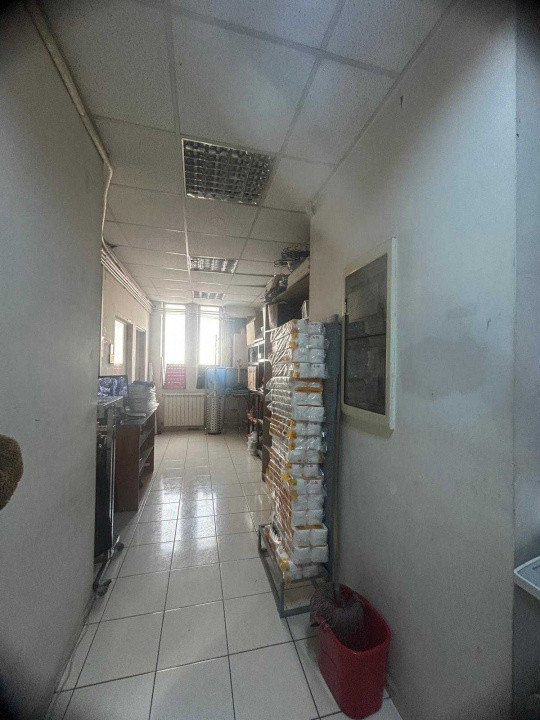 INEL II - zona traficata, spatiu comercial, 133 mp.