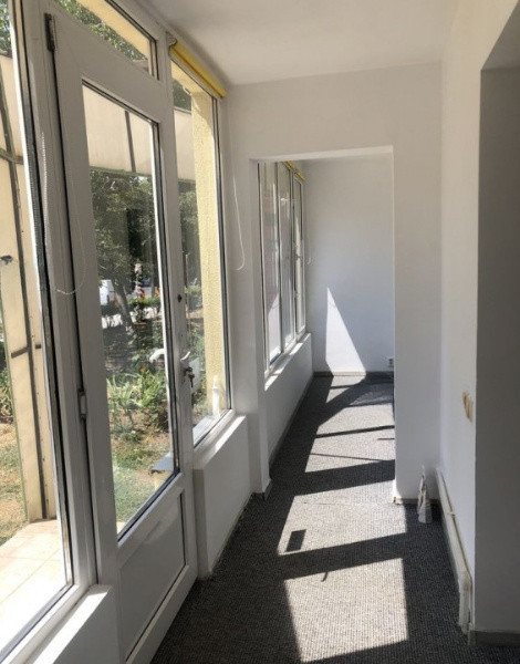 Dacia, spatiu comercial 62 mp.