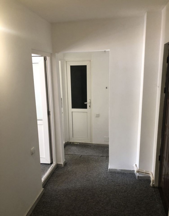 Dacia, spatiu comercial 62 mp.