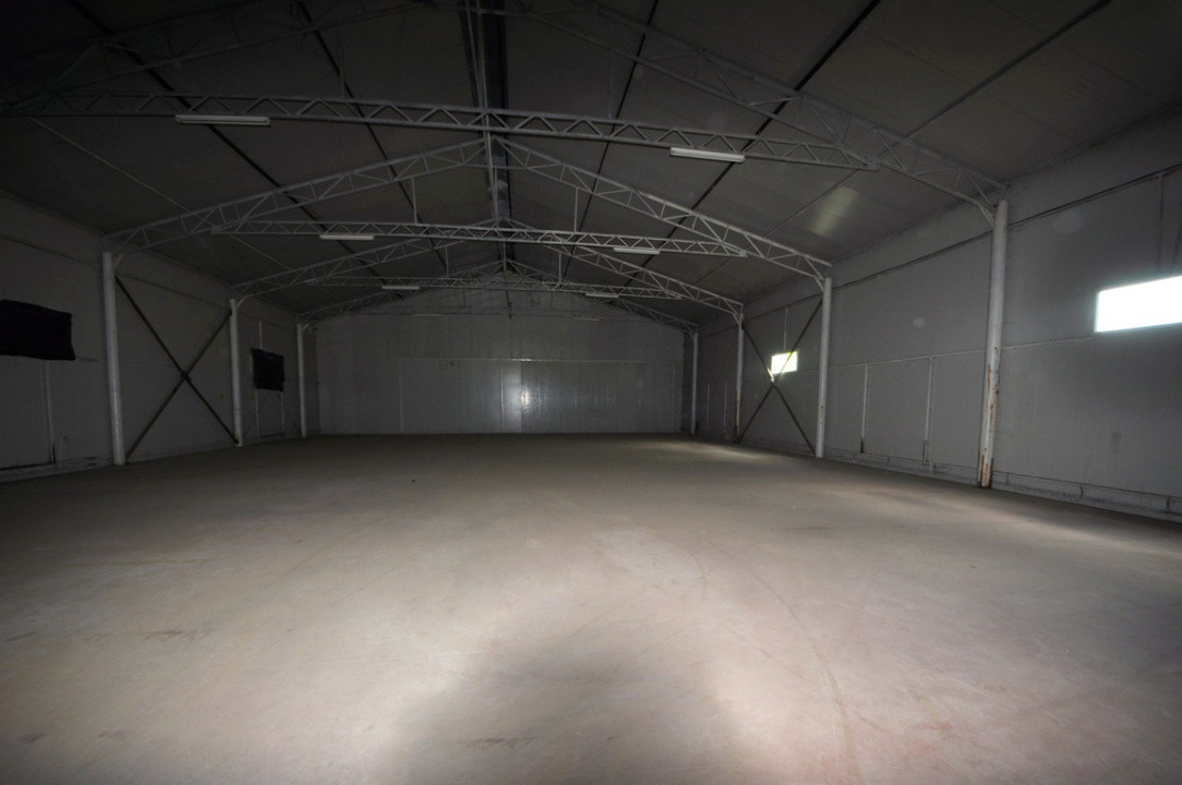 Zona Industriala, eurohala 320 mp., teren 600 mp.