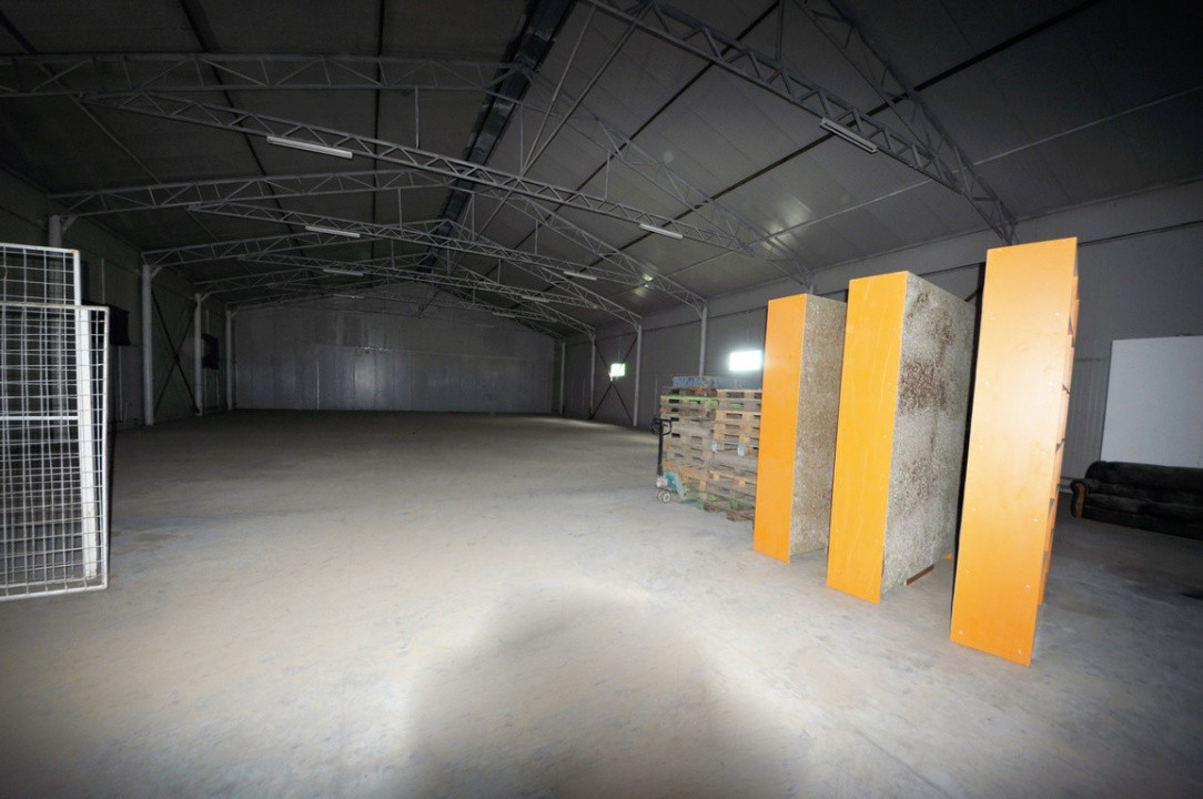 Zona Industriala, eurohala 320 mp., teren 600 mp.