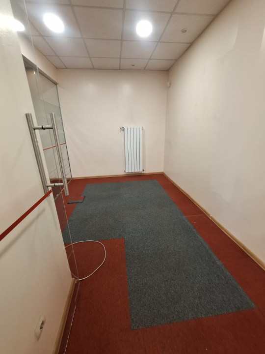 FAR - bd. 1 Mai, spatiu comercial 98 mp.