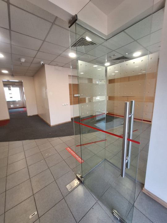 FAR - bd. 1 Mai, spatiu comercial 98 mp.