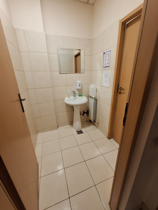 FAR - bd. 1 Mai, spatiu comercial 98 mp.