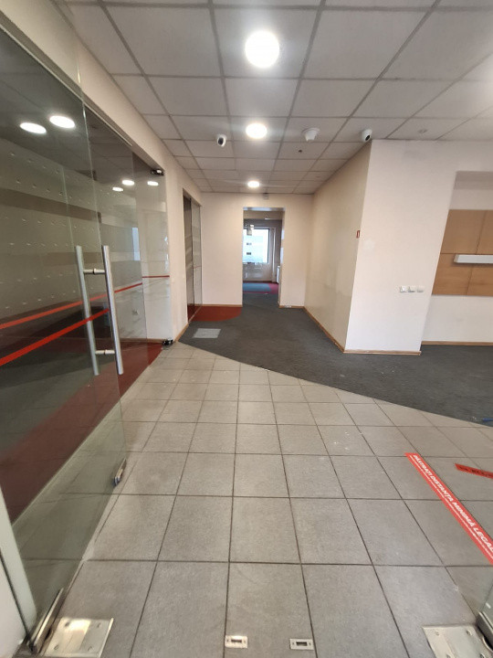 FAR - bd. 1 Mai, spatiu comercial 98 mp.