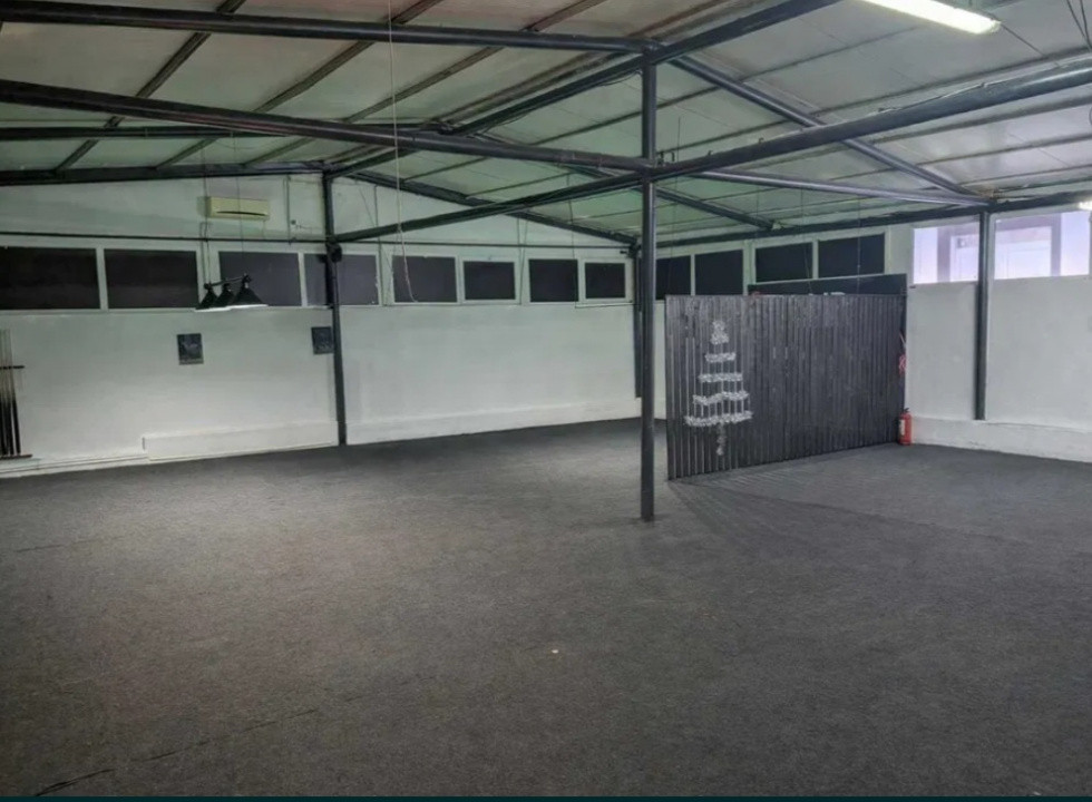 Ovidiu - Centru, spatiu multifunctional 180 mp.