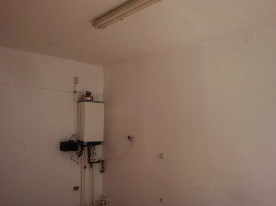 Ovidiu - Centru, spatiu multifunctional 180 mp.