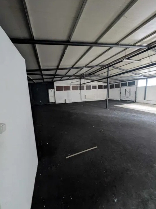 Ovidiu - Centru, spatiu multifunctional 180 mp.