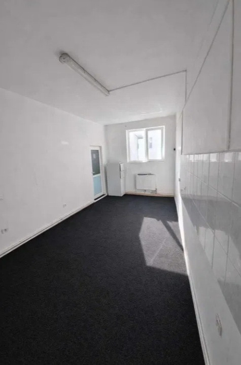 Ovidiu - Centru, spatiu multifunctional 180 mp.