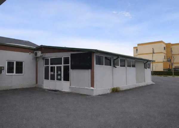 Ovidiu - Centru, spatiu multifunctional 180 mp.