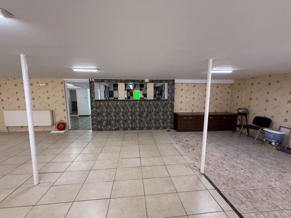 Poarta 6, spatiu comercial 125 mp.