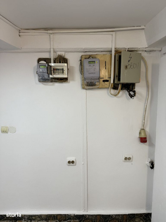 Poarta 6, spatiu comercial 125 mp.