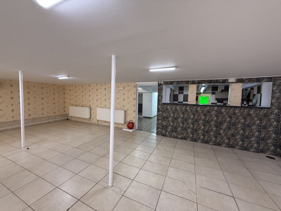 Poarta 6, spatiu comercial 125 mp.