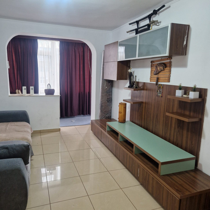 Centru - Bd. Ferdinand - apartament 3 camere , loc propriu de parcare