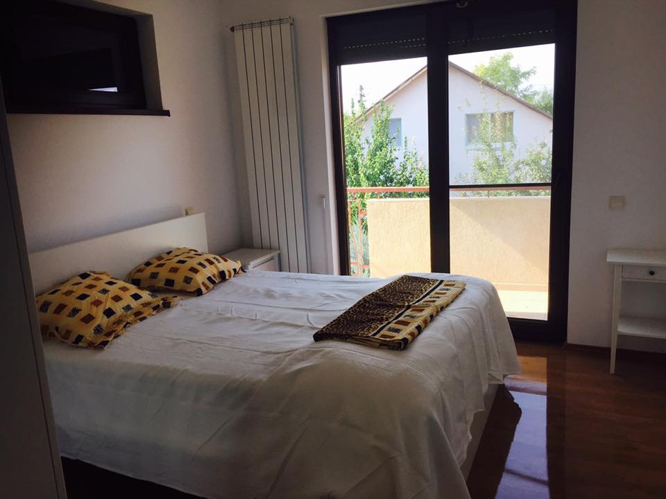 Constanta Sud (Lazu), vila P+1, 5 camere, mobilata, utilata