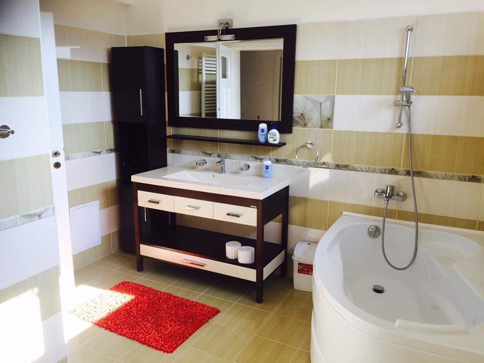 Constanta Sud (Lazu), vila P+1, 5 camere, mobilata, utilata