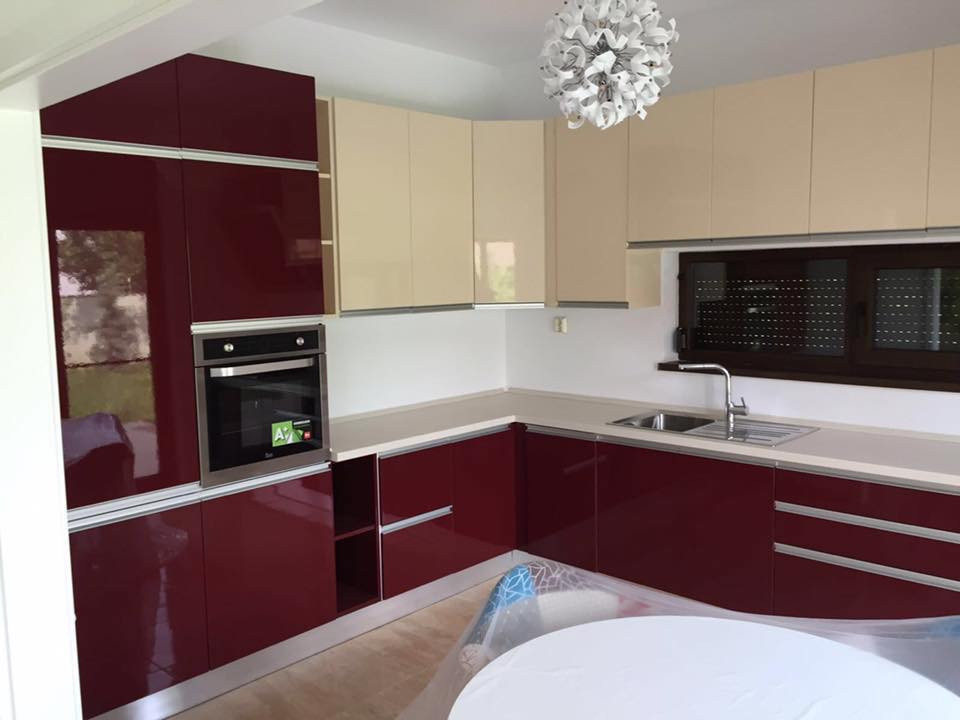 Constanta Sud (Lazu), vila P+1, 5 camere, mobilata, utilata