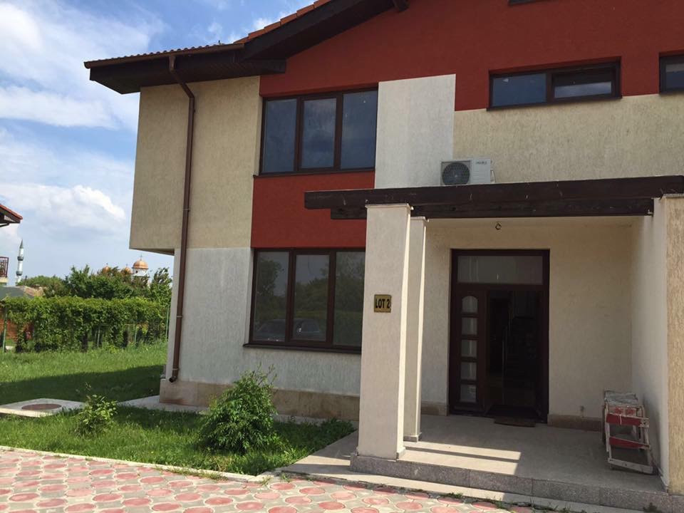 Constanta Sud (Lazu), vila P+1, 5 camere, mobilata, utilata