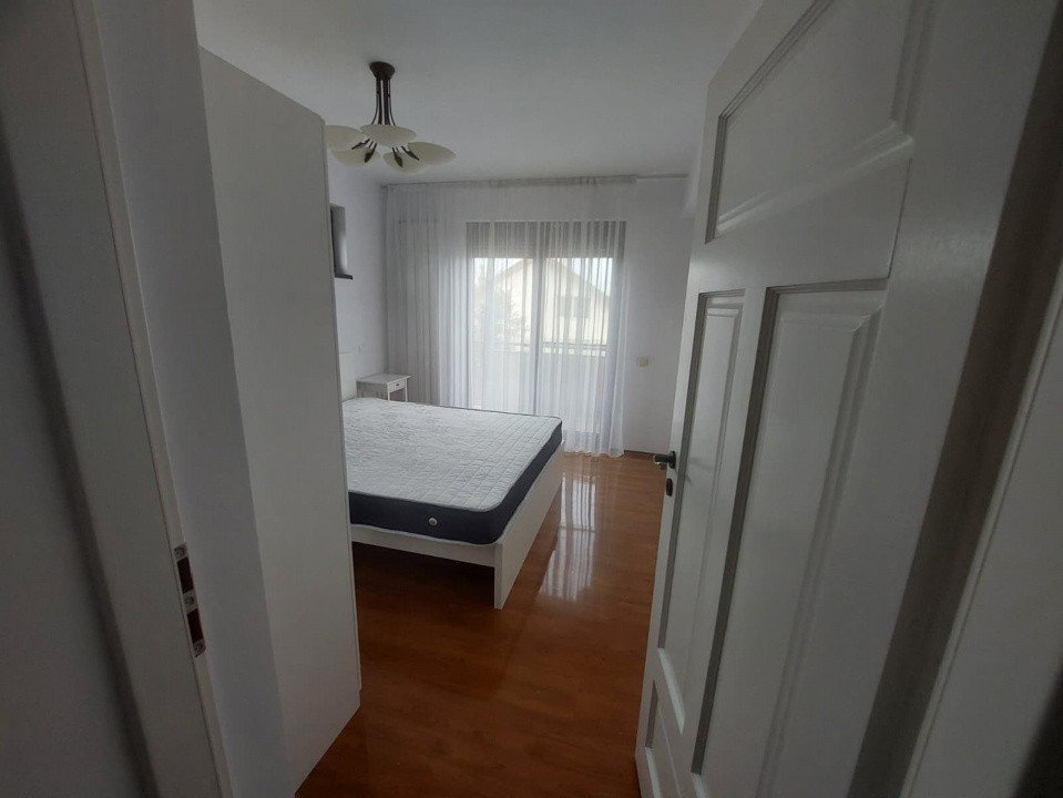 Constanta Sud (Lazu), vila P+1, 5 camere, renovata 2026