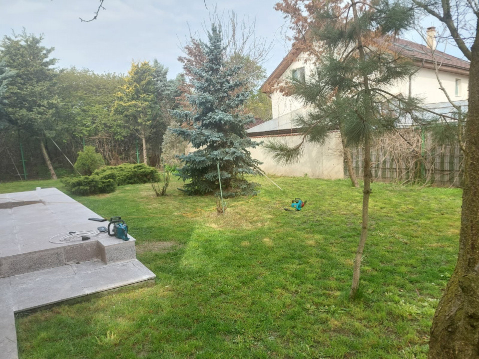 Constanta Sud (Lazu), vila P+1, 5 camere, renovata 2026