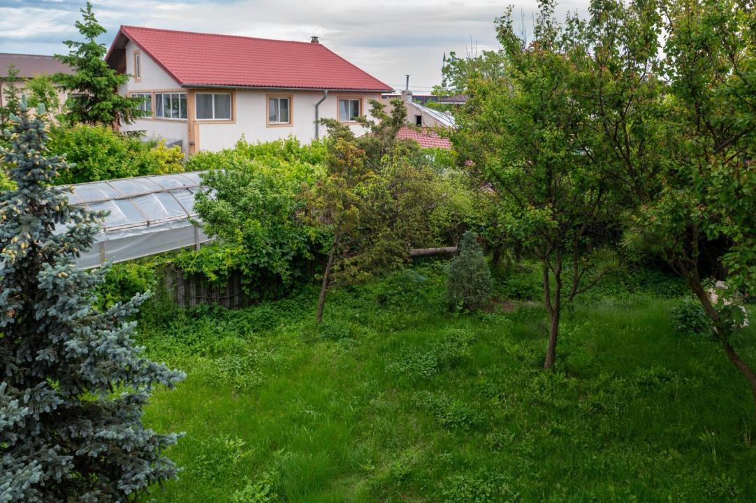 Constanta Sud (Lazu), vila P+1, 5 camere, renovata 2026
