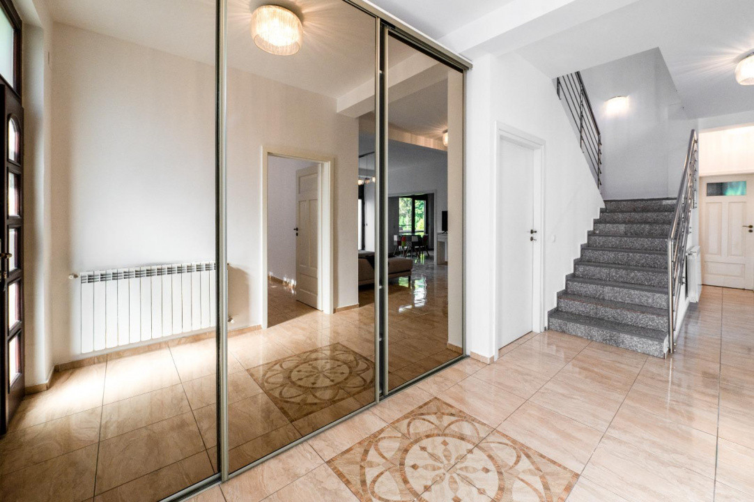 Constanta Sud (Lazu), vila P+1, 5 camere, renovata 2026