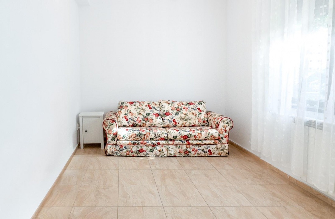 Constanta Sud (Lazu), vila P+1, 5 camere, renovata 2026