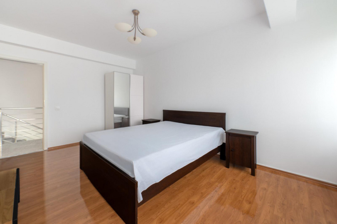 Constanta Sud (Lazu), vila P+1, 5 camere, renovata 2026