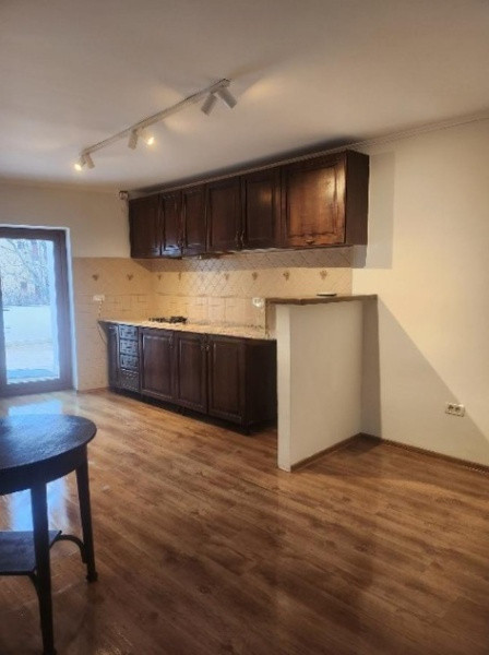 Piata Ovidiu - Centrul Vechi, spatiu IDEAL BIROURI, renovat 2025