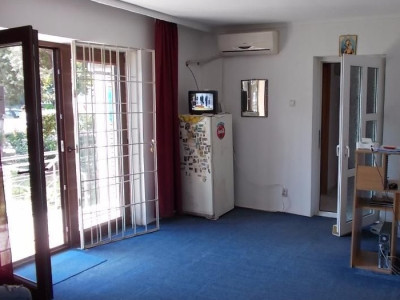 Tomis III - ZONA TRAFICATA, spatiu comercial 35 mp.